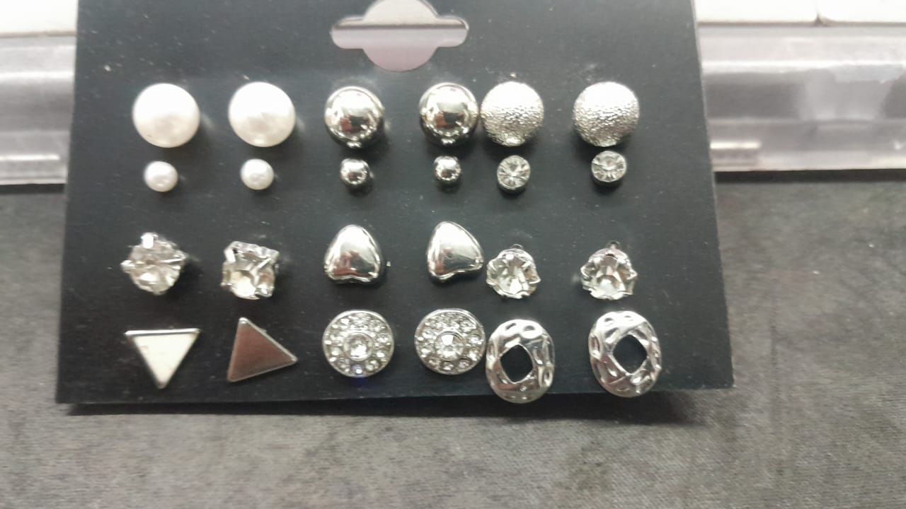 Deluxe Daily Studs Set