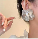 Elegant Heart & Pearl Drop Earrings