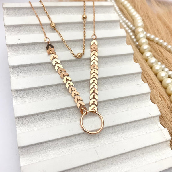 Arrow Loop Necklace