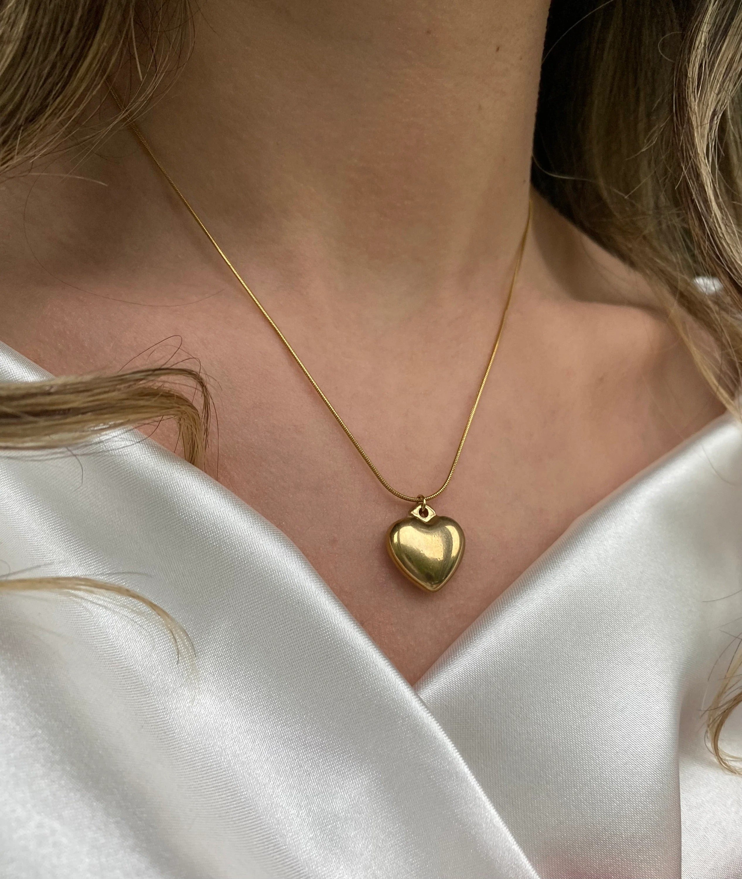 Classic Heart Pendant Main image