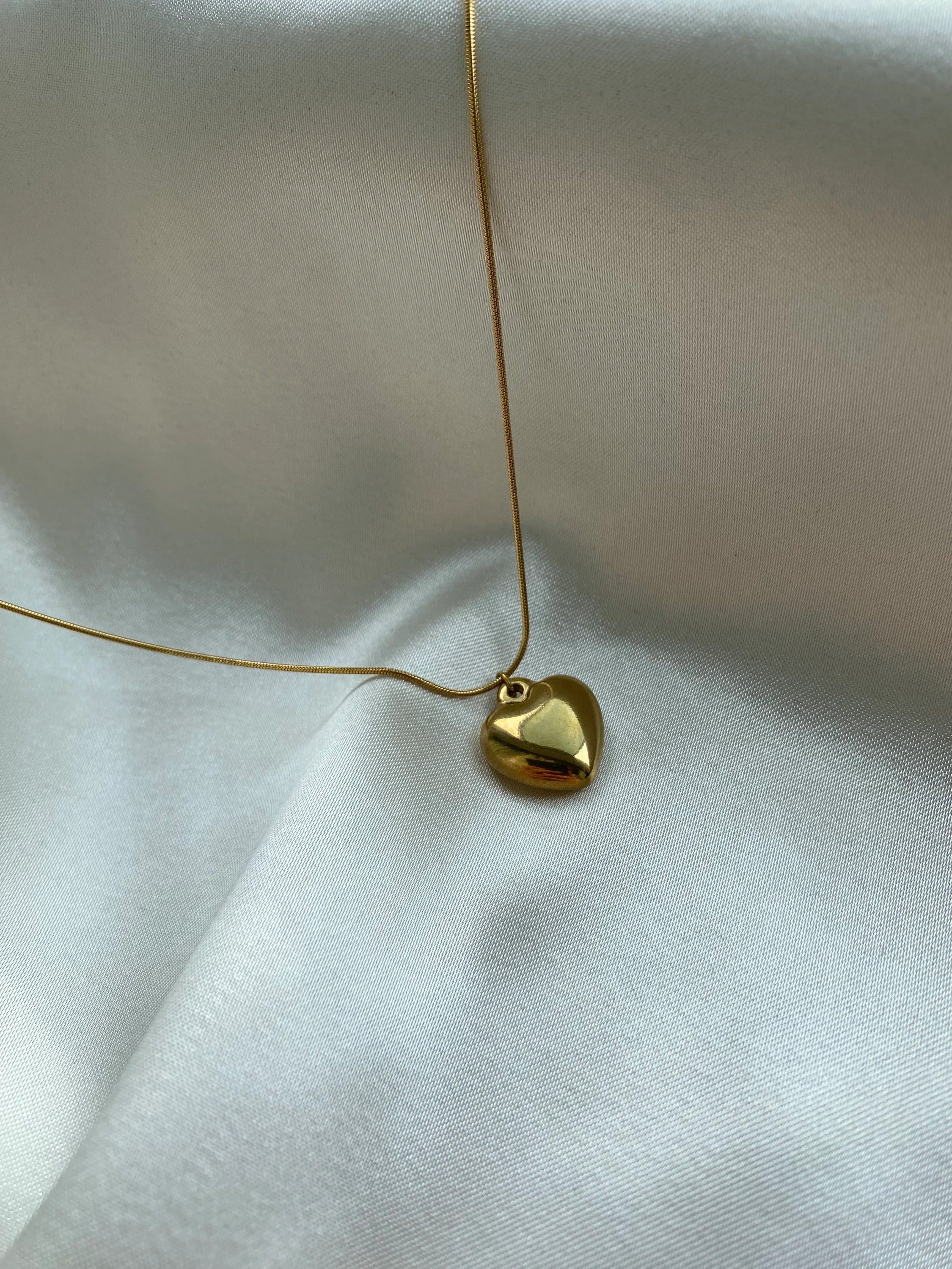 Classic Heart Pendant Secondary image