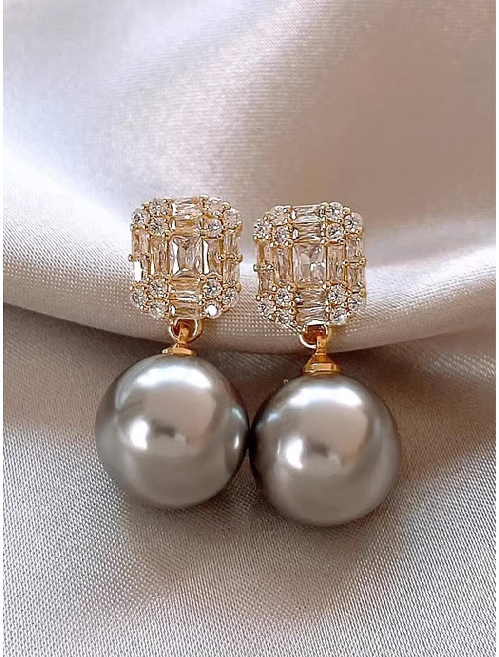 Ebony Sparkle Earrings