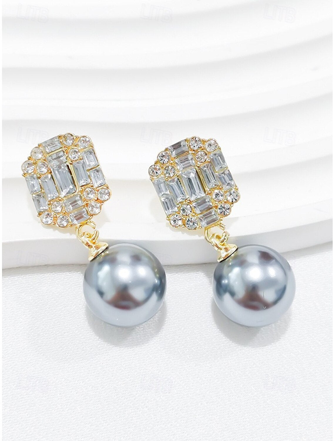 Ebony Sparkle Earrings