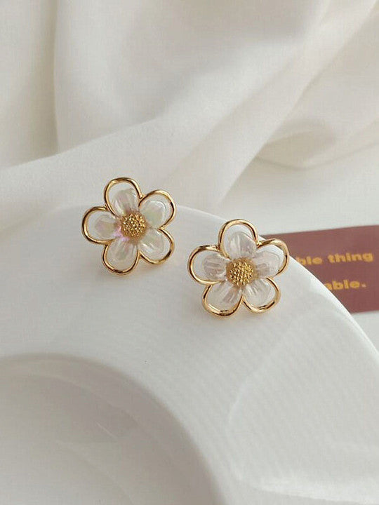 Golden Daisy Floral Earrings