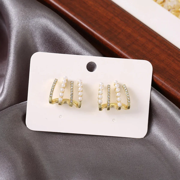 Linear Pearl Eearrings
