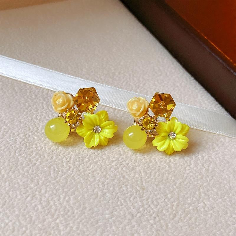 Sunshine Bloom Earrings Main image