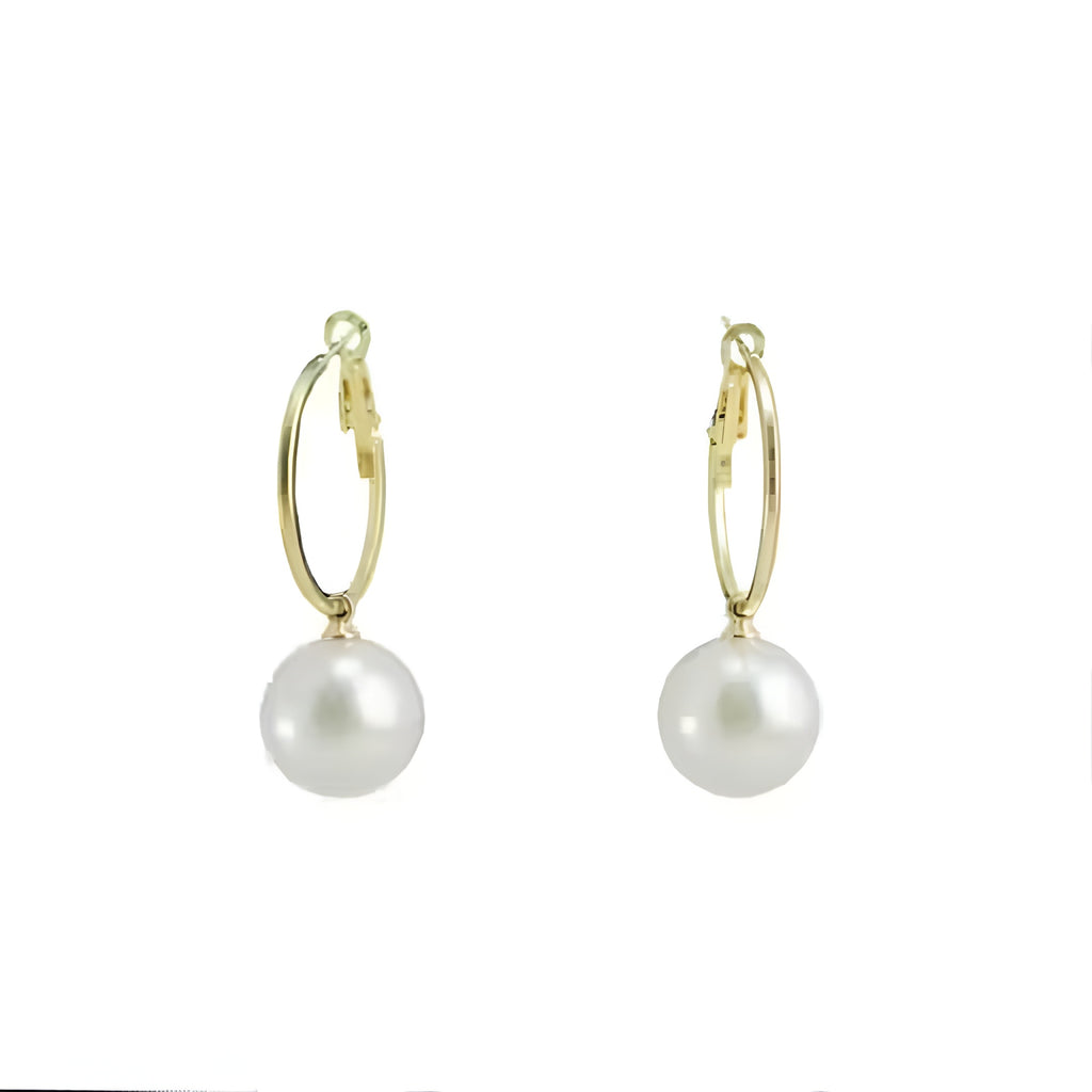 gold-toned hoop earrings