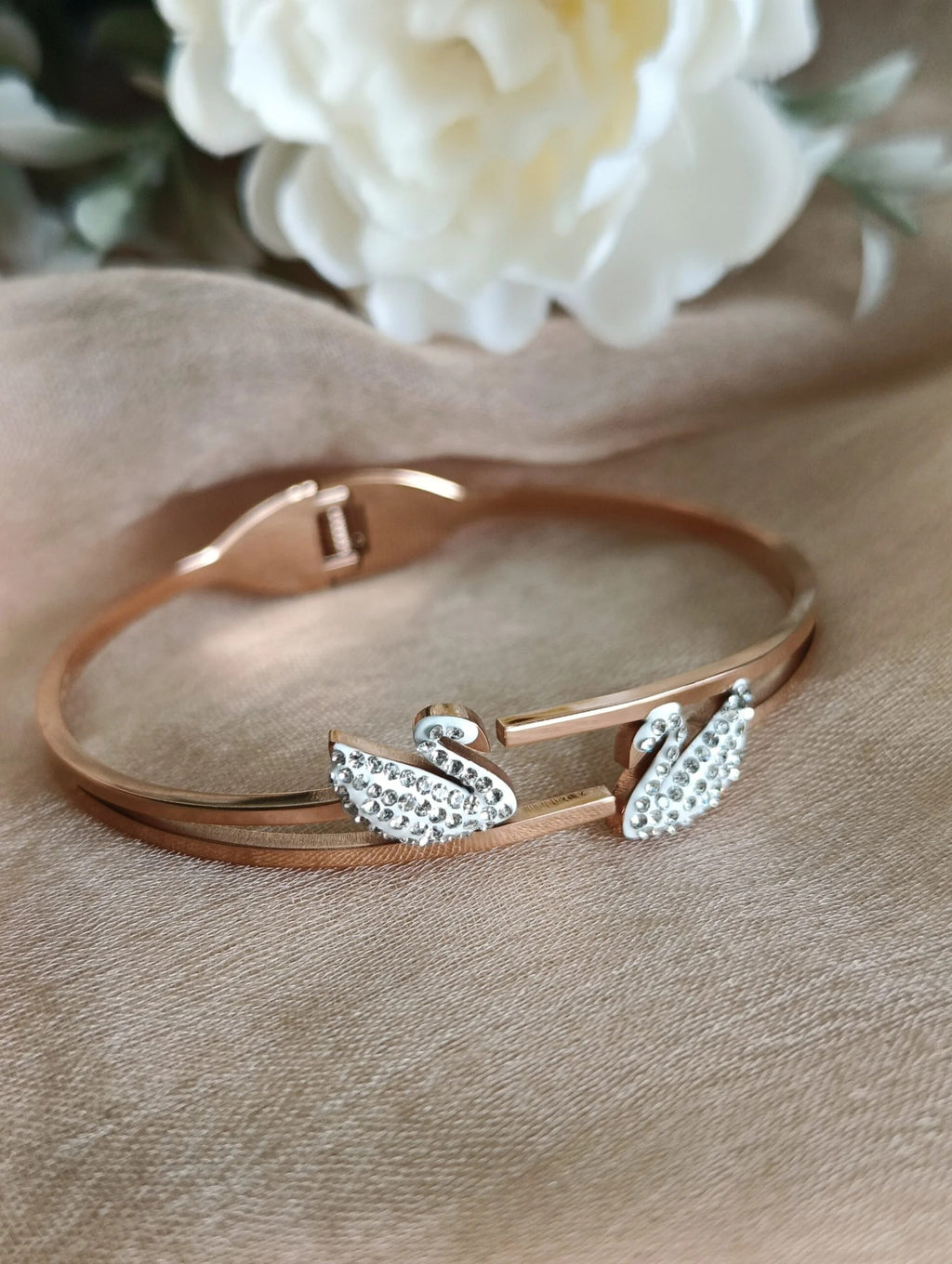 Swan Sparkle Bracelet