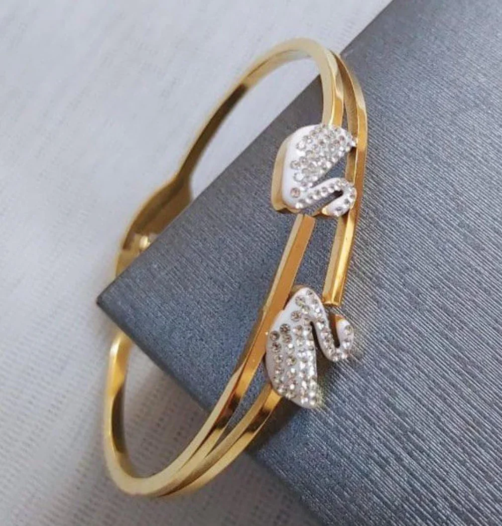 Swan Sparkle Bracelet